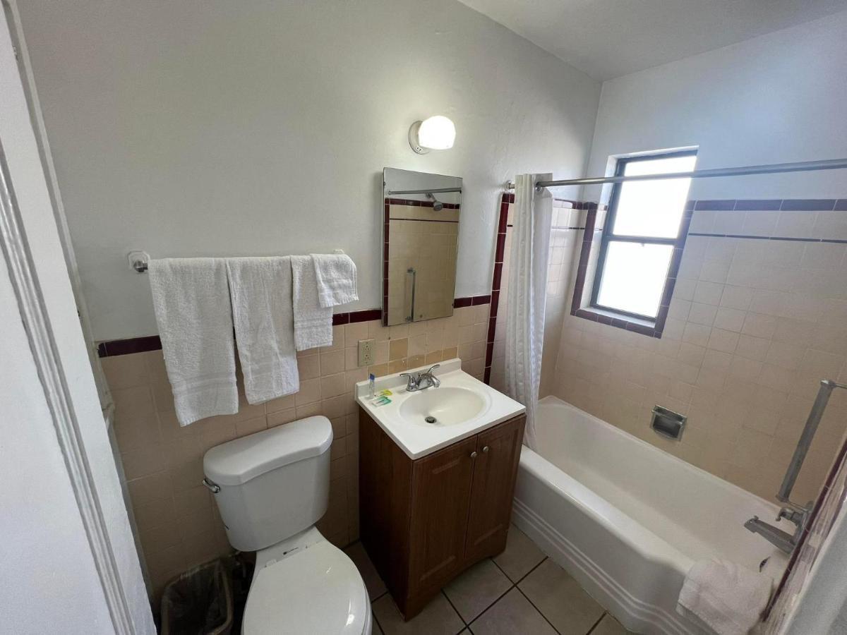 Quail Inn Motel Тусон Экстерьер фото